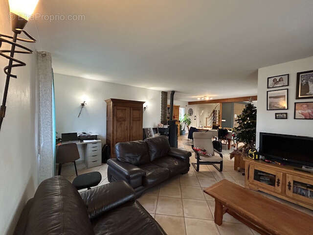 Maison à SAINT-ROMAIN-D'AY