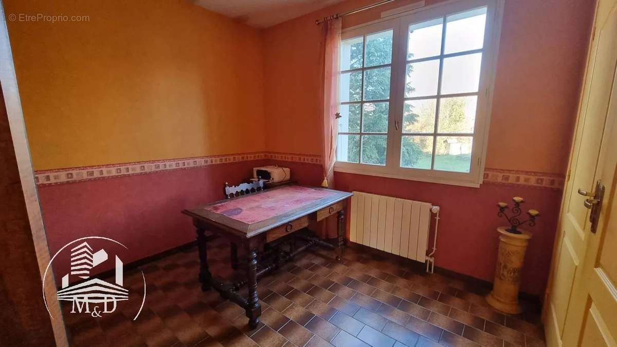 Maison à BEAUMONT-SUR-LEZE