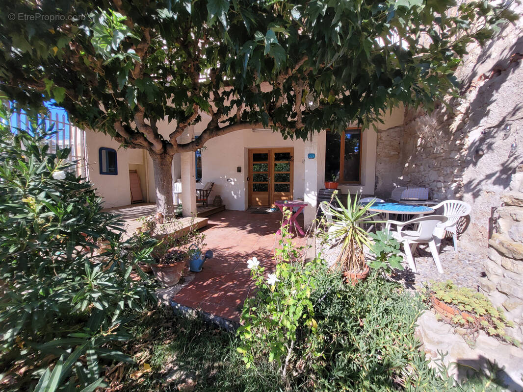 Maison à FLEURY