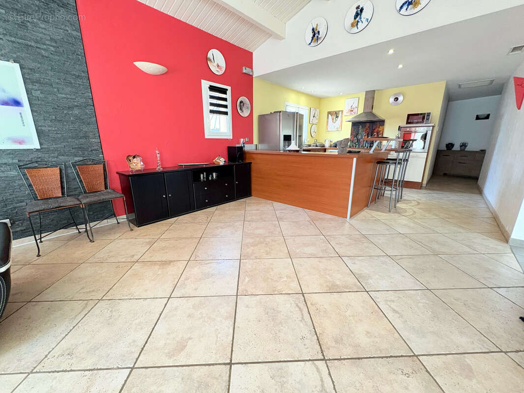 Maison à CANET-EN-ROUSSILLON