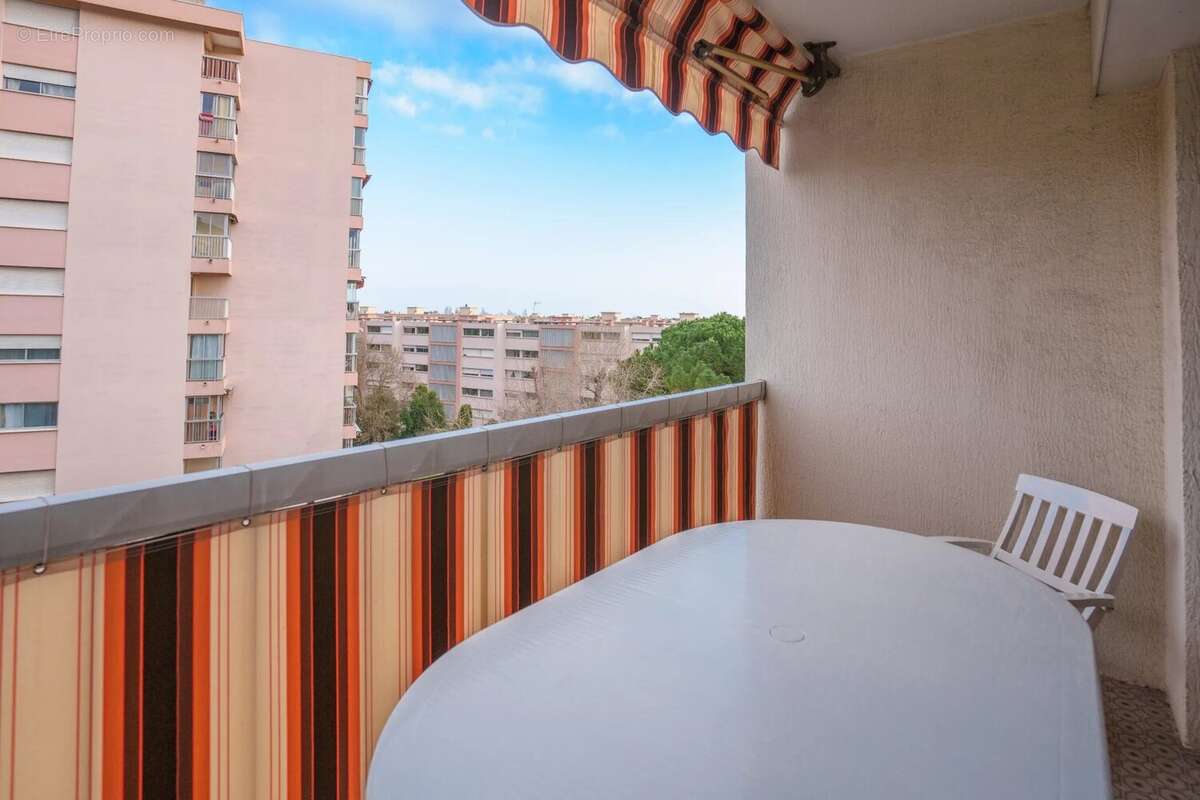 Appartement à MANDELIEU-LA-NAPOULE