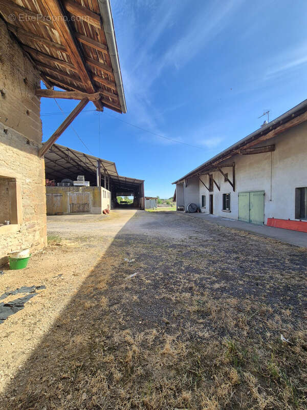 Maison à REPLONGES