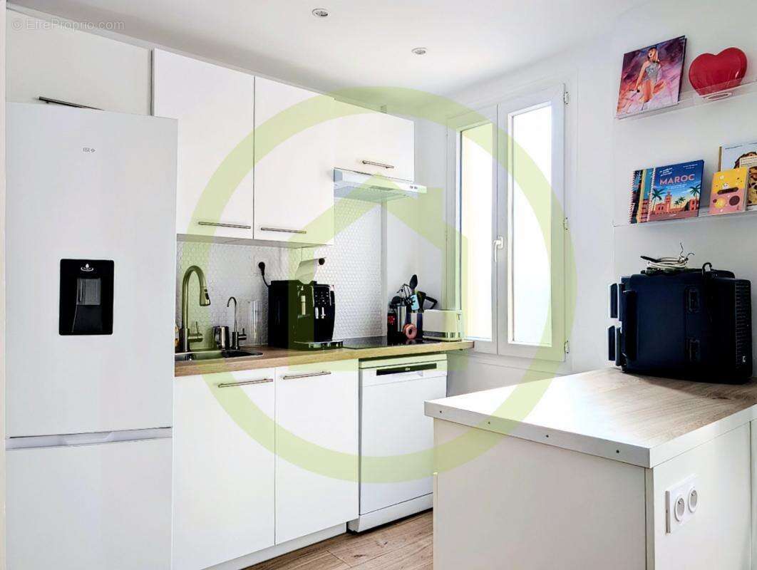 Appartement à VALLAURIS