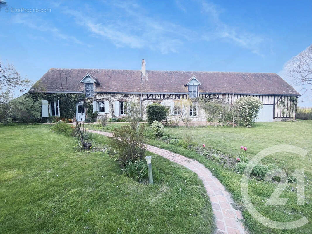 Maison à SAINT-PELLERIN