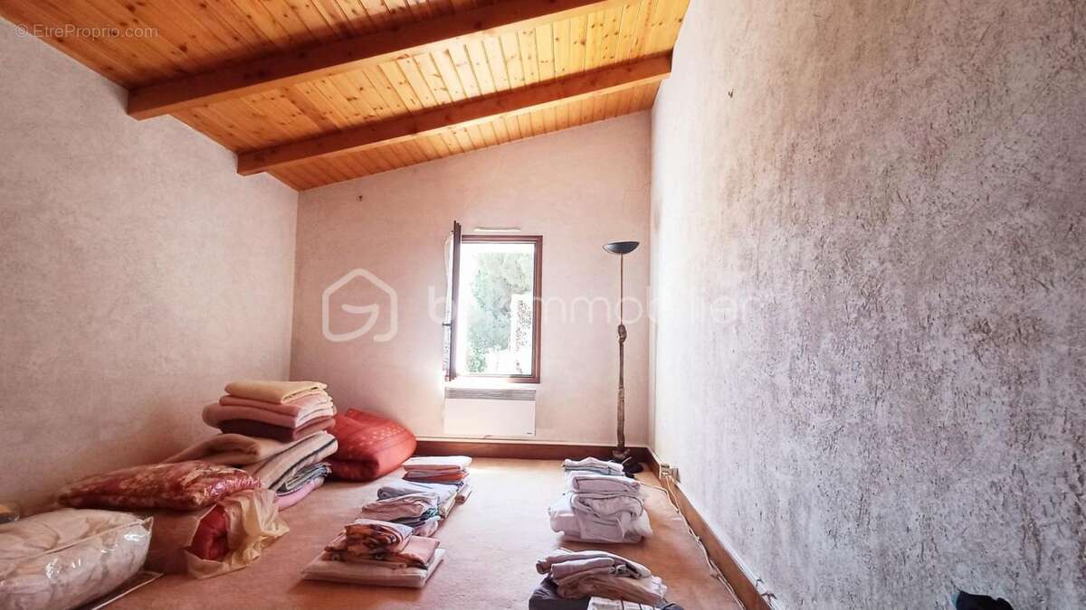 Charmante propriété de caractère sur plus de 3000m2 de terrain - photo 9