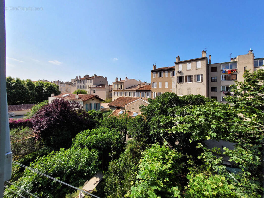 Appartement à MARSEILLE-5E