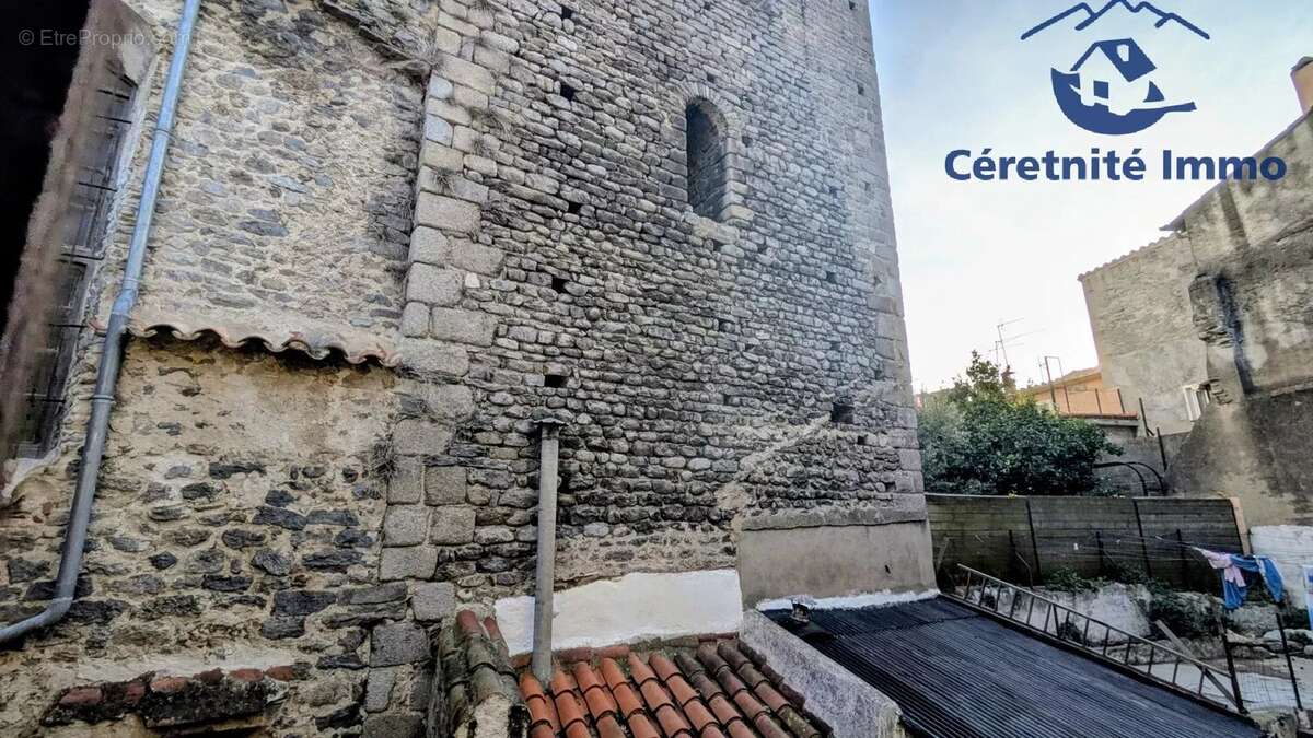 Appartement à ARLES-SUR-TECH