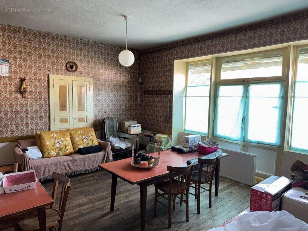 Maison à ISLE-ET-BARDAIS