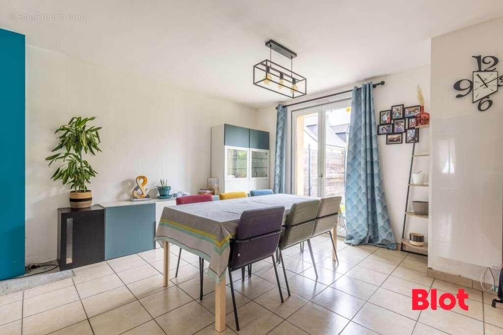 Maison à BAIN-DE-BRETAGNE