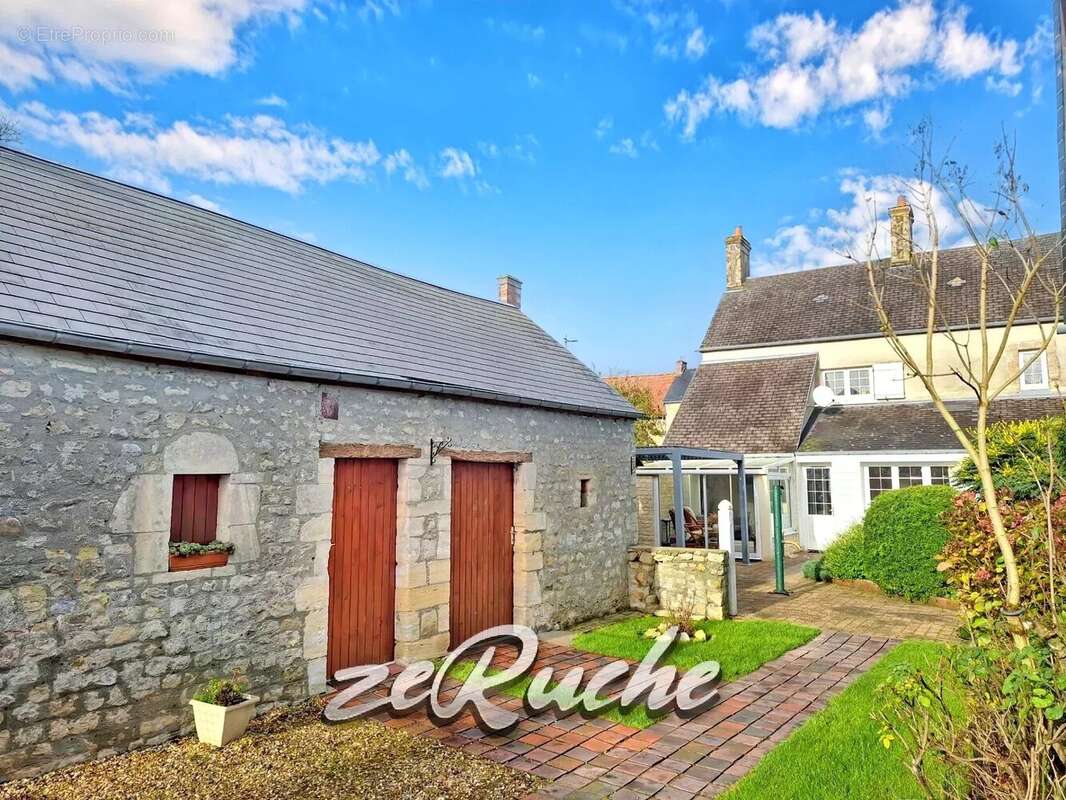 Maison à AIGNERVILLE