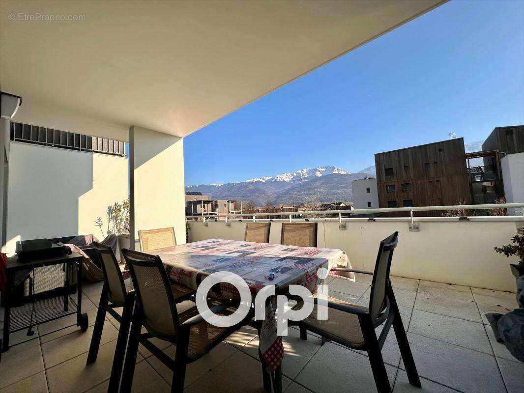 Appartement à CROLLES