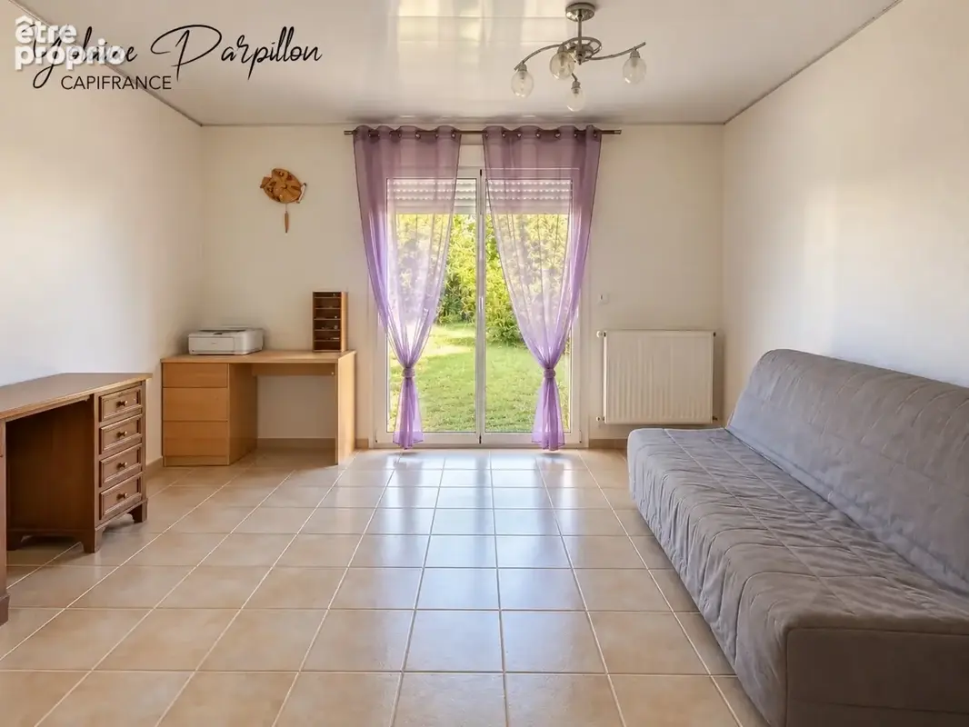 Maison de plain-pied offrant 4/5 chambres avec piscine sur 2000 m² aux BROUZILS (85) - photo 11