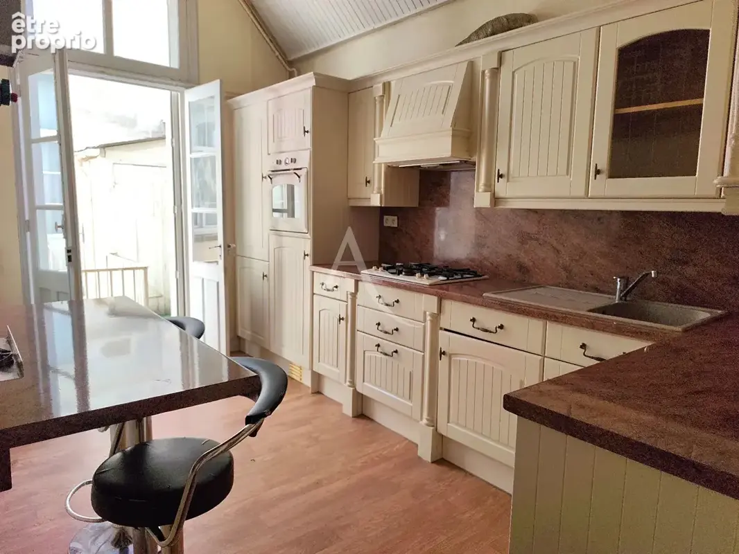 Appartement à SAINTES