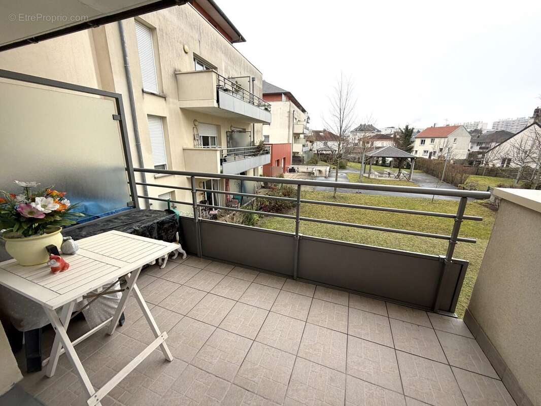 Appartement à FLEURY-LES-AUBRAIS