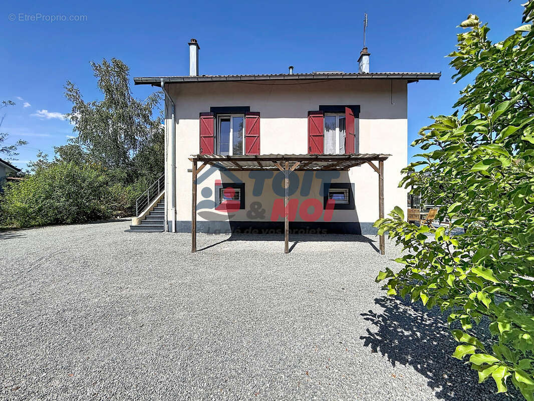 Maison familiale de caractère avec piscine   111,96 m2 - photo 9