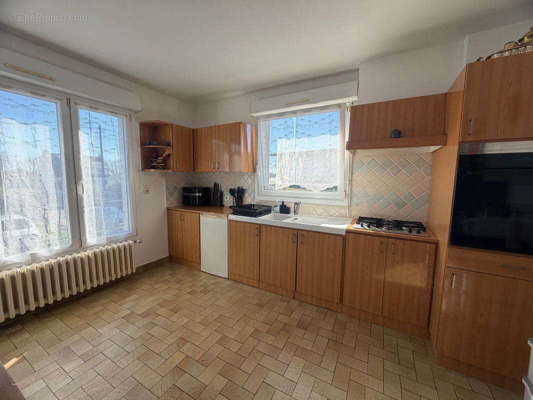 Gouesnou Maison T6 proche centre-ville - photo 2