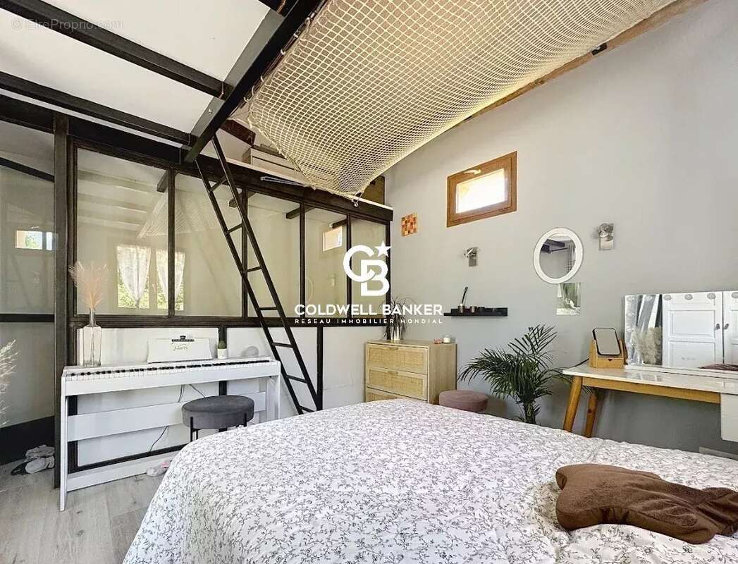 Maison à TOURRETTES