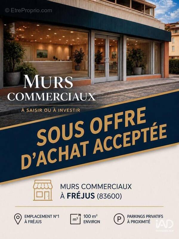 Photo 1 - Commerce à FREJUS