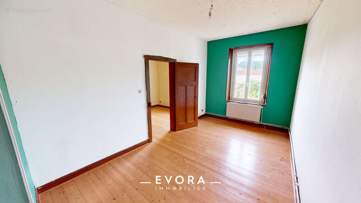 Appartement à VITRY-SUR-ORNE