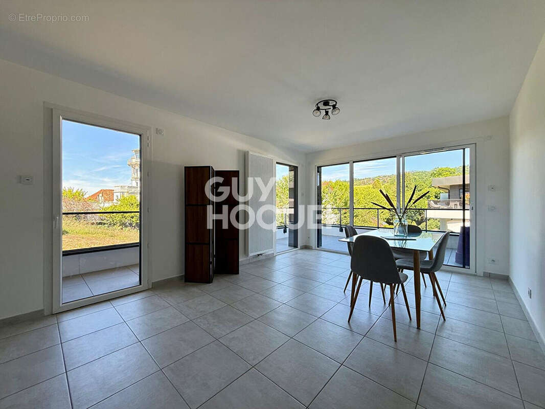 Appartement à AIX-LES-BAINS