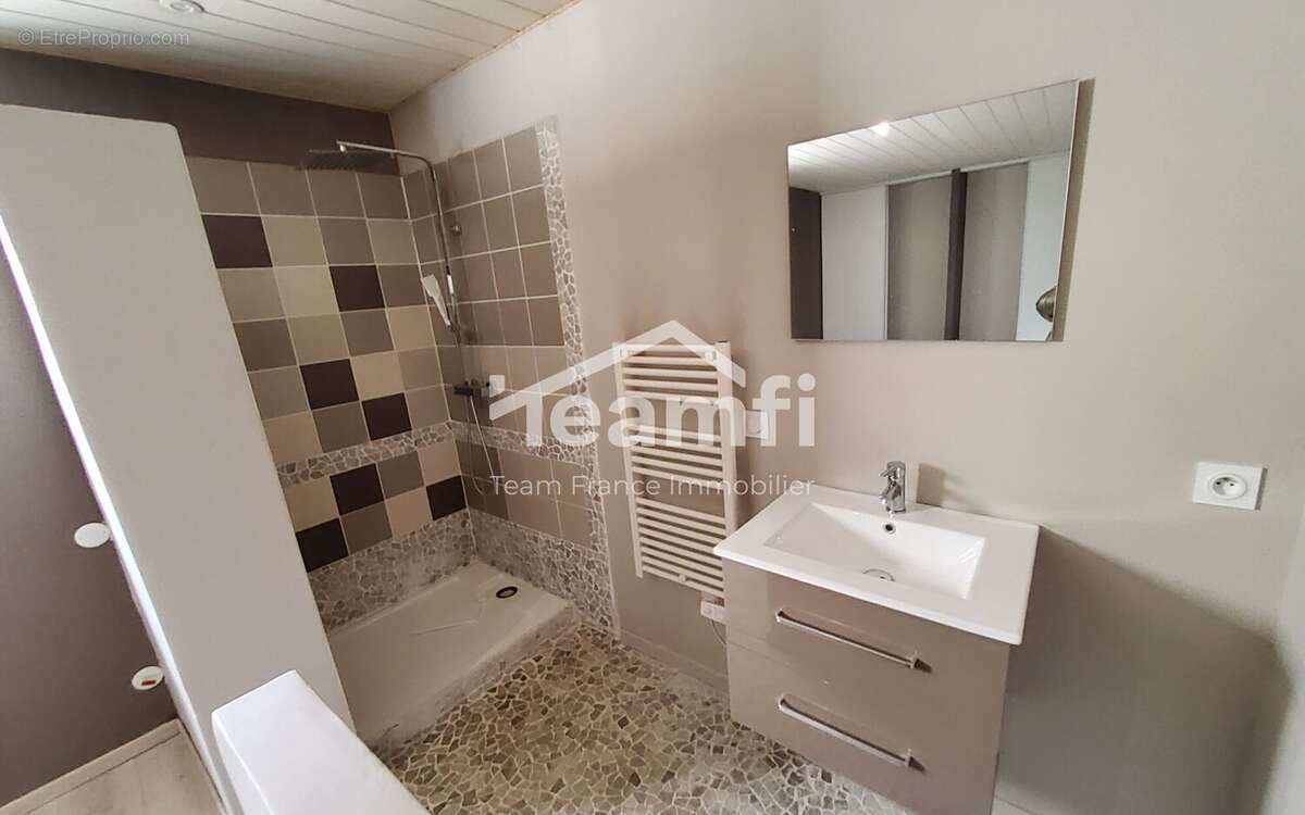 Appartement à GAGNIERES