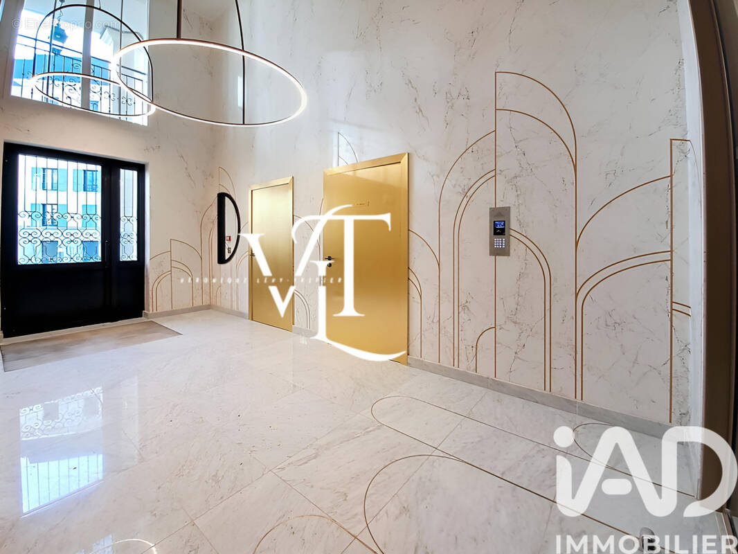 Photo 1 - Appartement à CLAMART