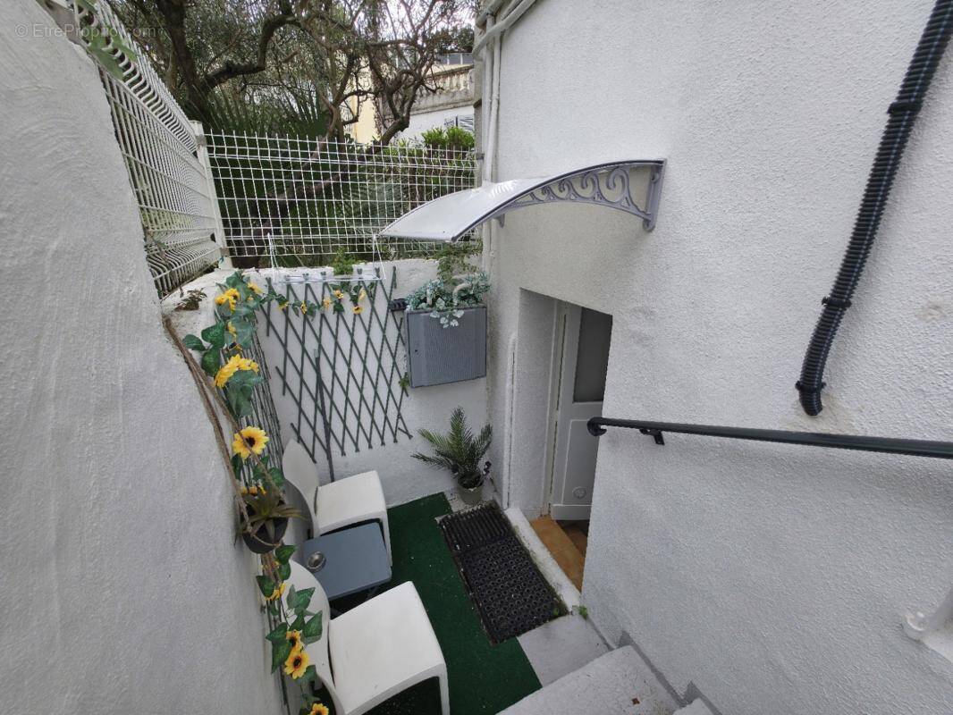 Appartement à LE CANNET