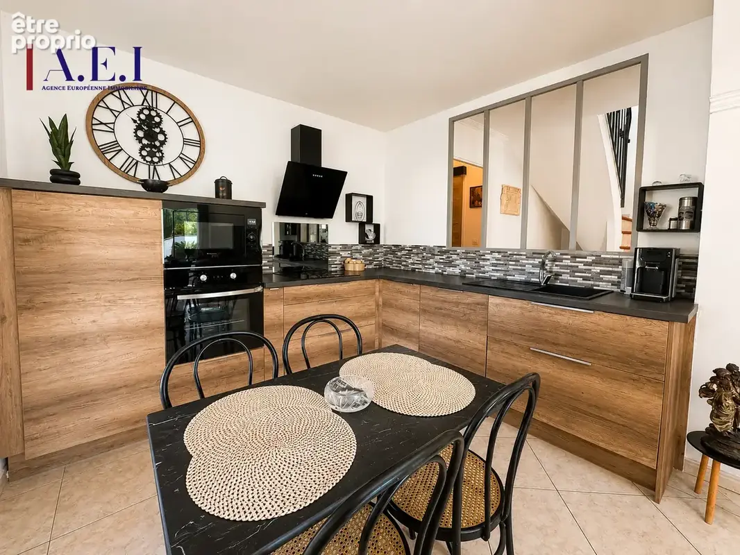 Maison T4 avec piscine et garage - photo 11
