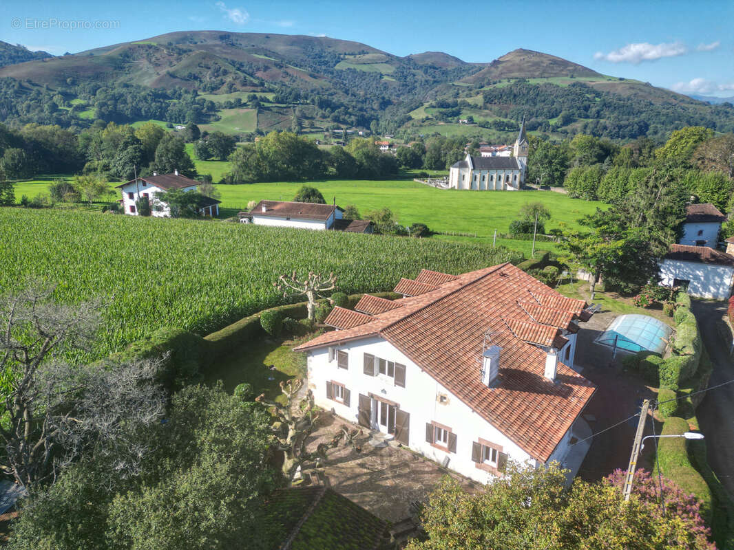 Maison à SAINT-JEAN-PIED-DE-PORT