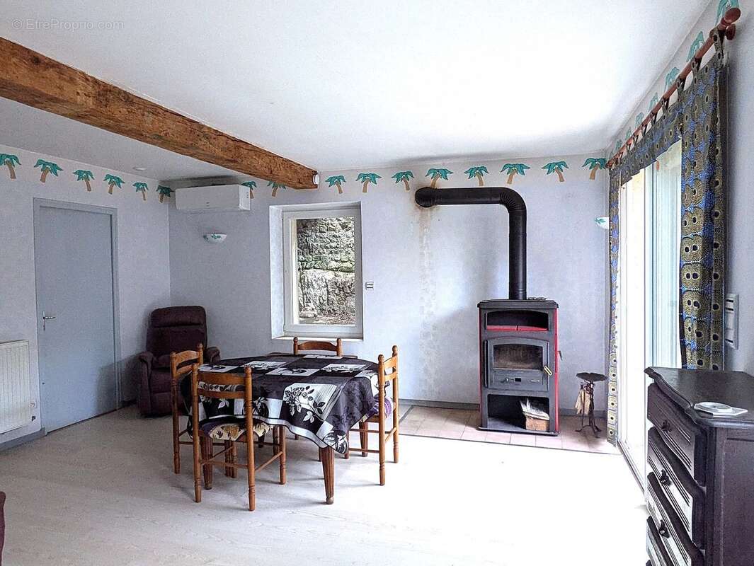 Maison à SAINT-PIERRE-DE-BOEUF
