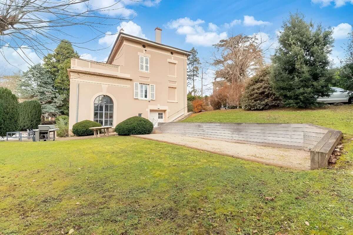 Maison à CHARBONNIERES-LES-BAINS