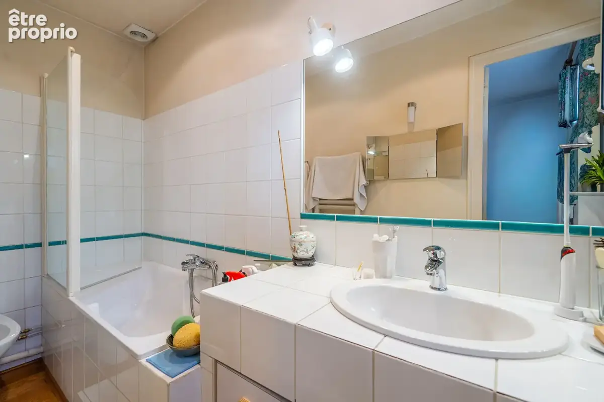 Bordeaux Fondaudège - Appartement T2 évolutif en T3 de 65 m² avec parking, cave de 20 m² et grenier - photo 11