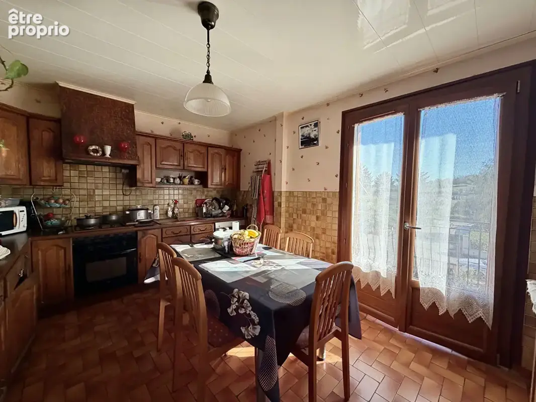 Maison Lons Le Saunier 6 pièce(s) 151.21 m2/4 chambres - photo 6