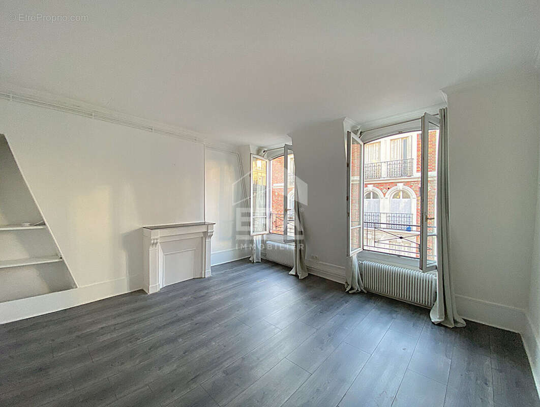 Appartement à LEVALLOIS-PERRET