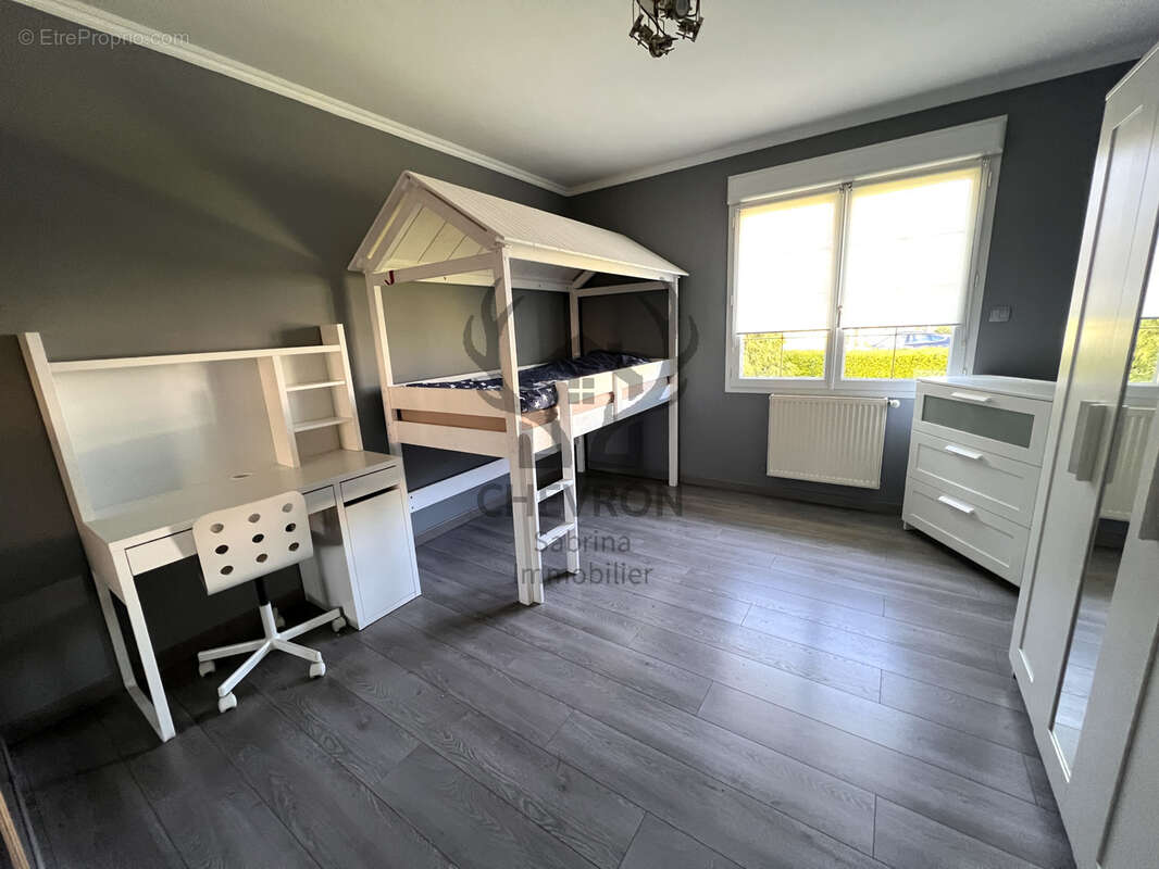 Maison à PRIX-LES-MEZIERES