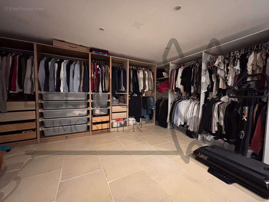 Maison à FAREMOUTIERS