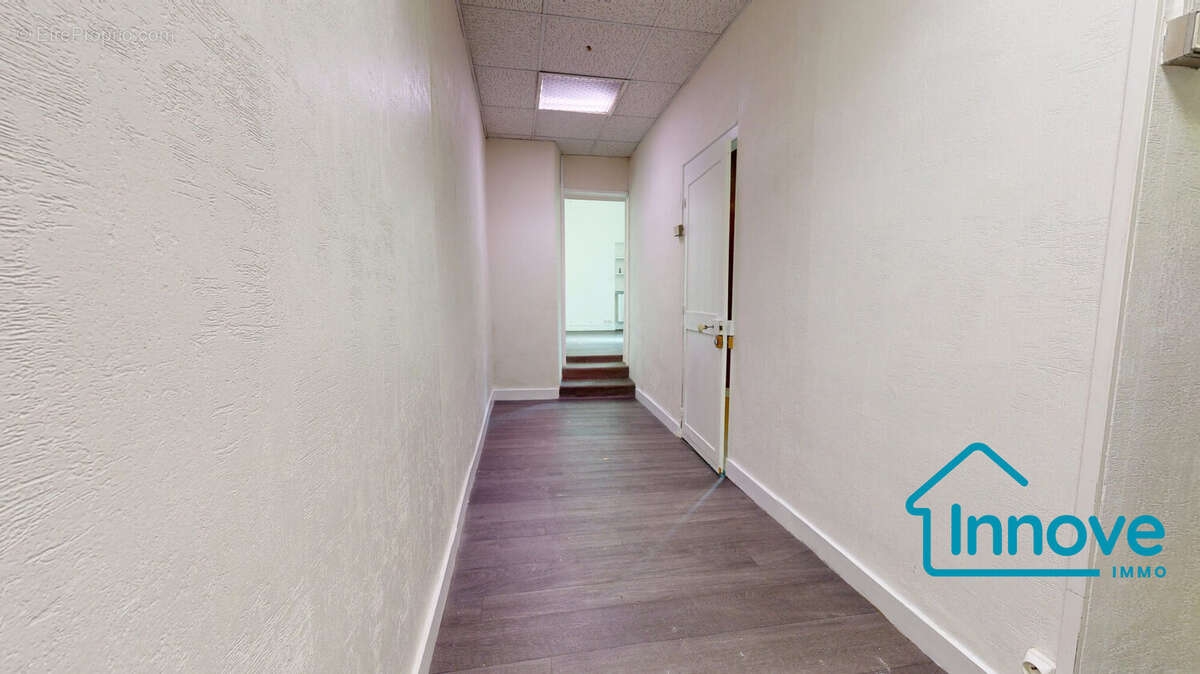 Commerce à VERSAILLES