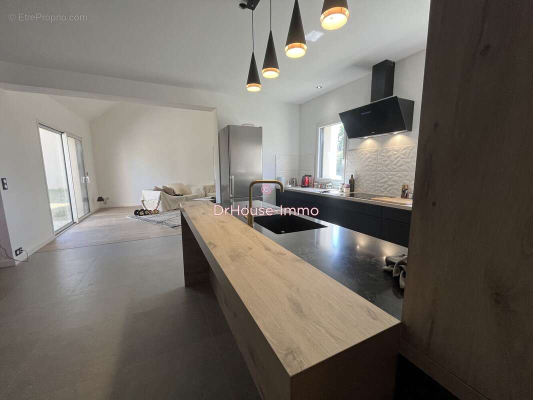 Maison à JUIGNE-SUR-LOIRE