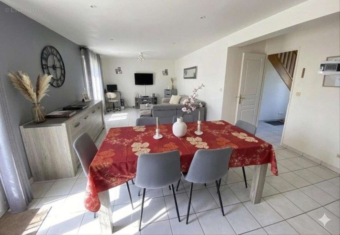 Photo 5 - Maison à POIX-DE-PICARDIE