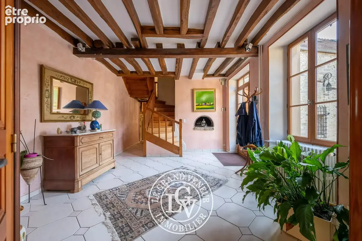 Proche fontainebleau - propriété de caractère avec piscine et maison de gardien sur un beau terrain de 5 500 m² - photo 4