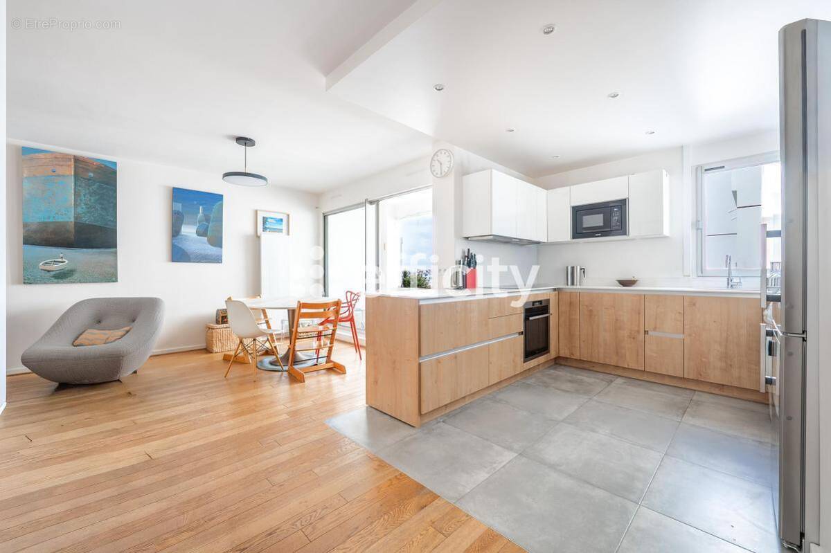 Appartement à PARIS-12E