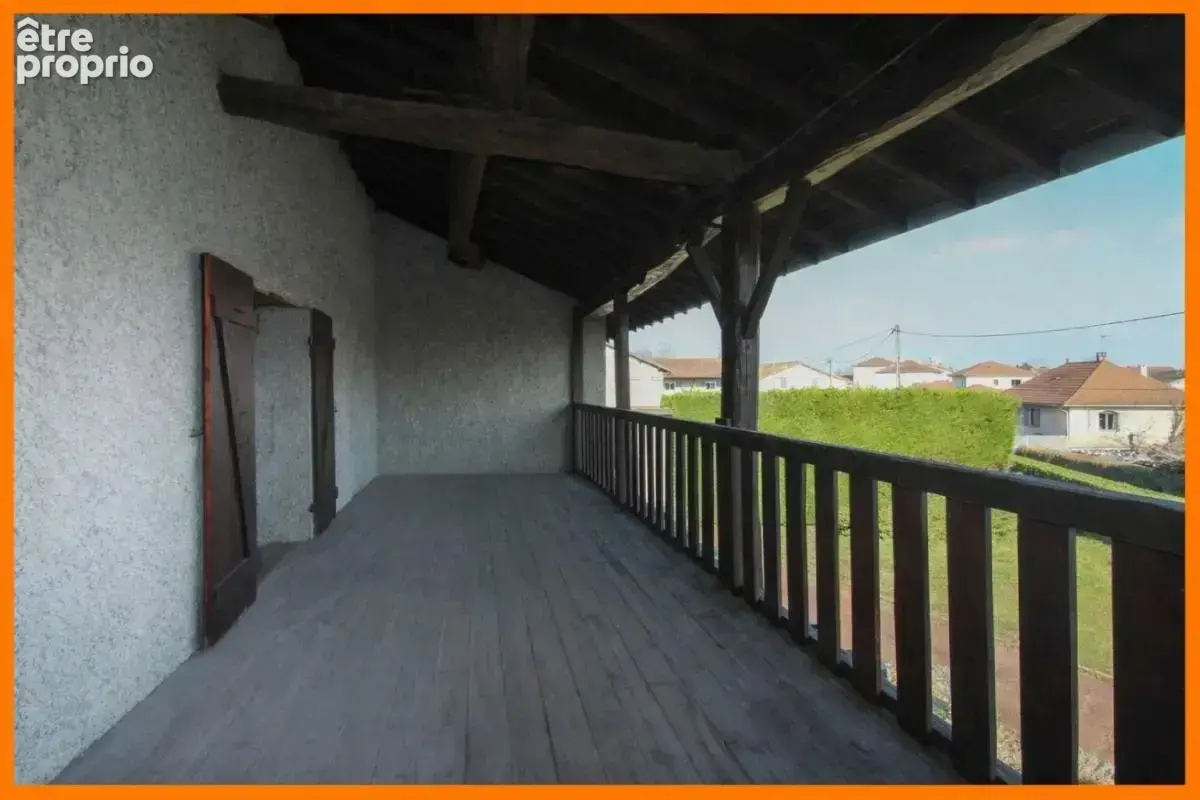 Maison 6 pièces 180 m² à vendre à Pizay (01120) - photo 4