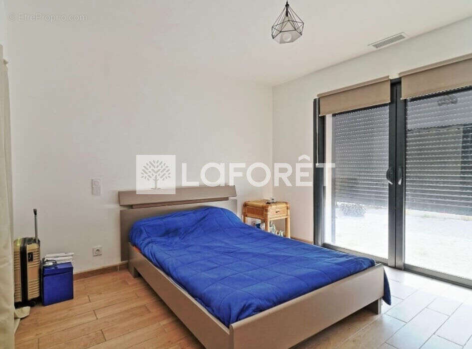 Maison à PEYRESTORTES