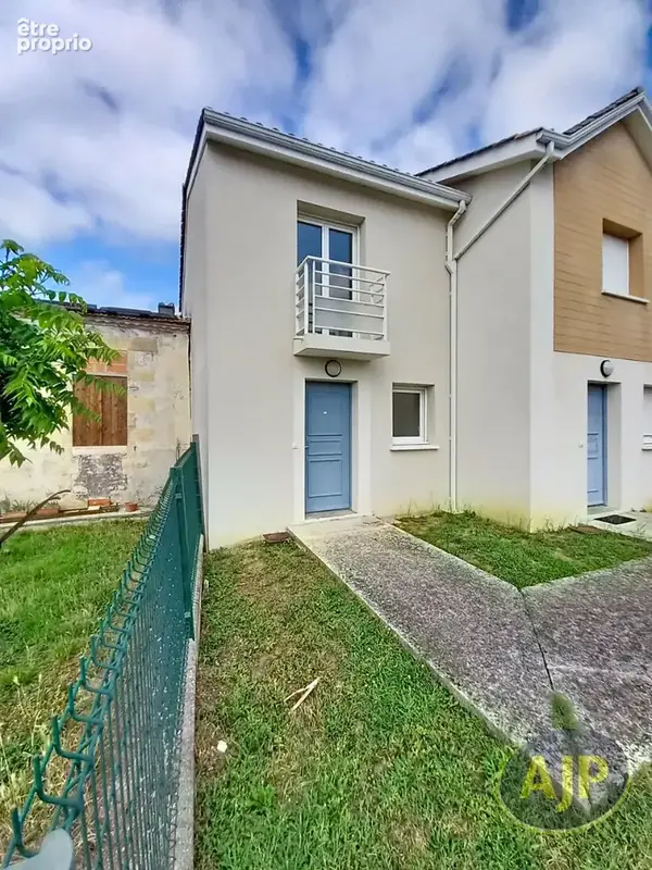Maison T3 + jardin dans le centre-ville de Lesparre-Médoc ! - photo 2