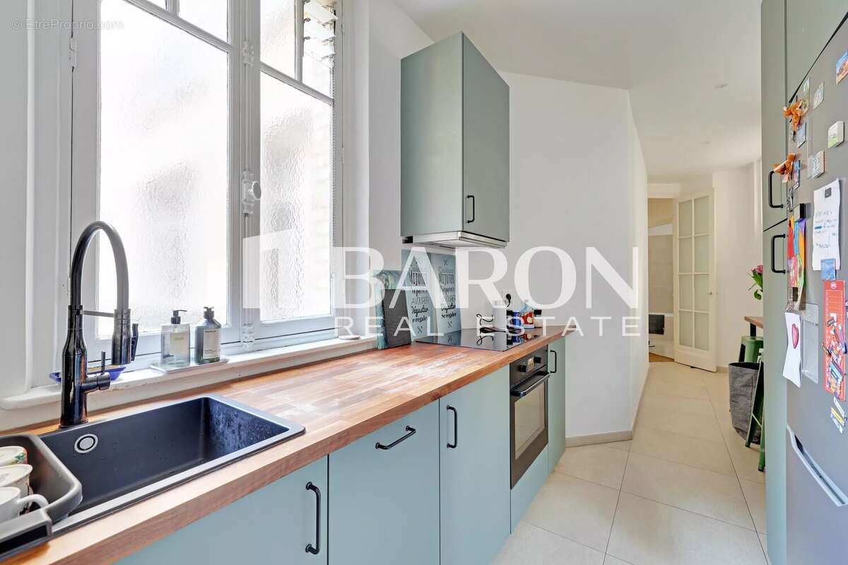 Appartement à PARIS-17E