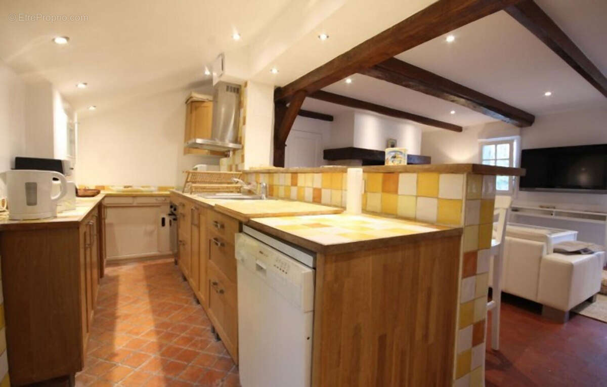 Maison à BASSENEVILLE