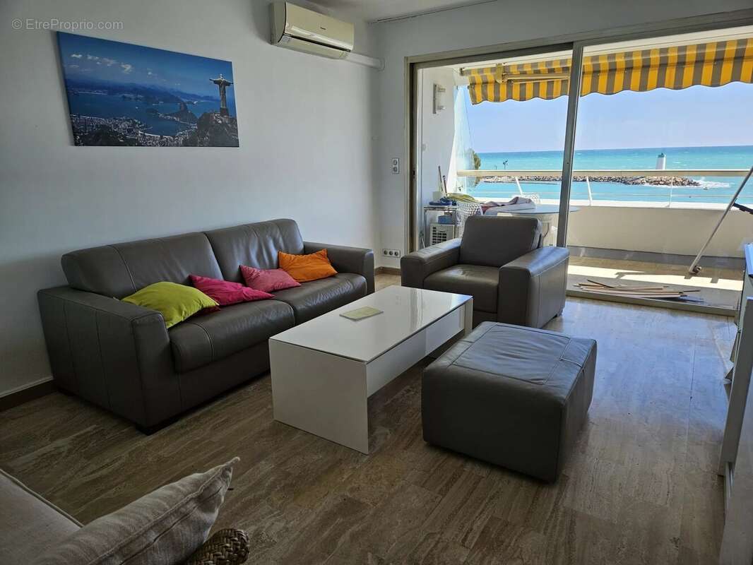 Appartement à VILLENEUVE-LOUBET