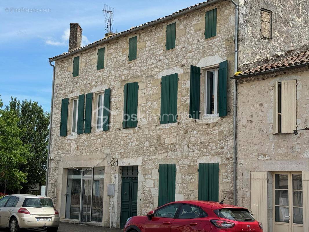 Appartement à SAINT-ANTOINE-DE-BREUILH