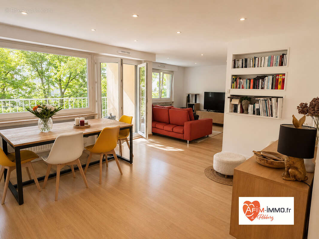 Superbe 3 pièces de 83 m2 entièrement rénové avec grand balcon dans une résidence énergétiquement rénovée - photo 2