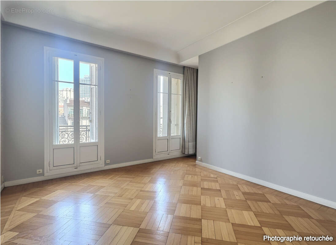 Appartement à MARSEILLE-6E